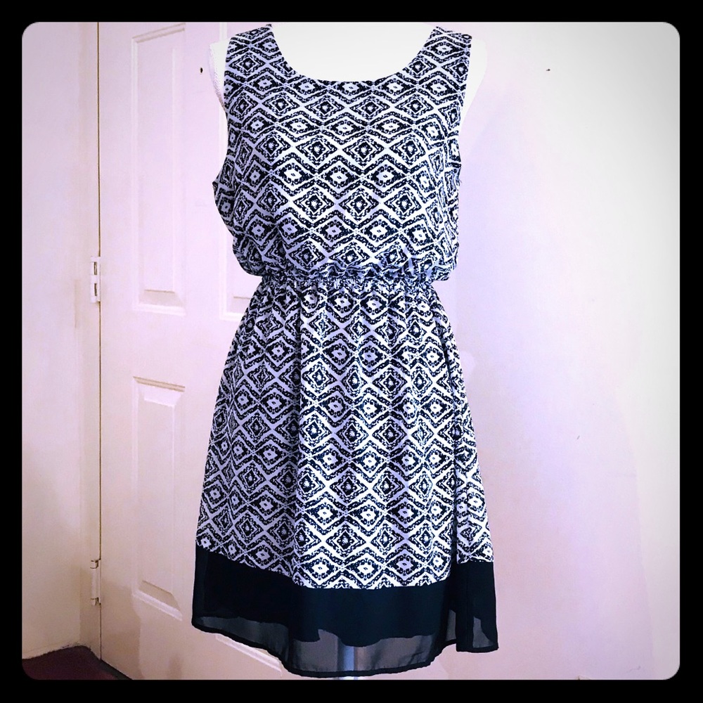 Luscious Sleeveless Midi Dress